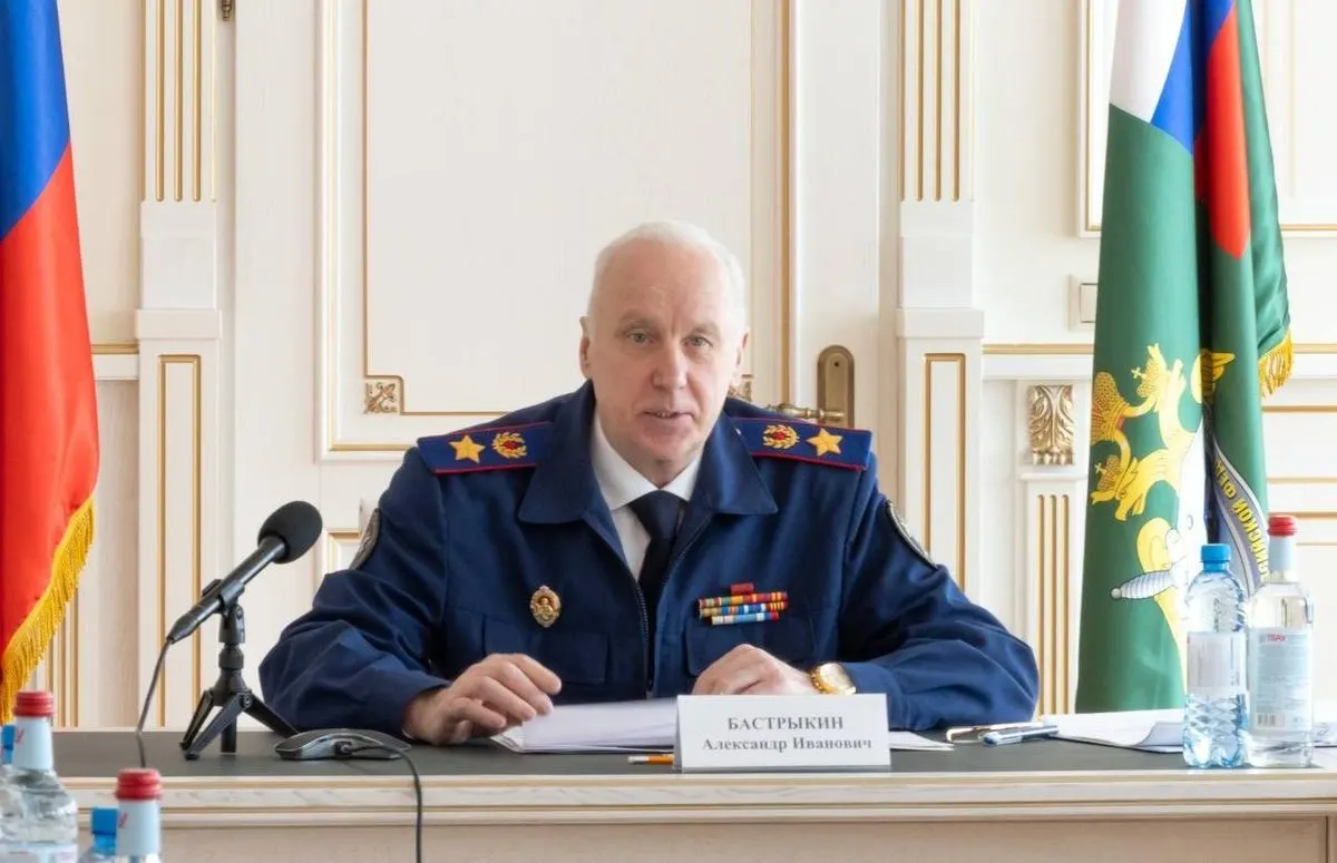 Следственный комитет России поручил провести проверку детских книг Григория Остера, в том числе сборника «Вредные советы», сочтя их содержание спорным с педагогической точки зрения.