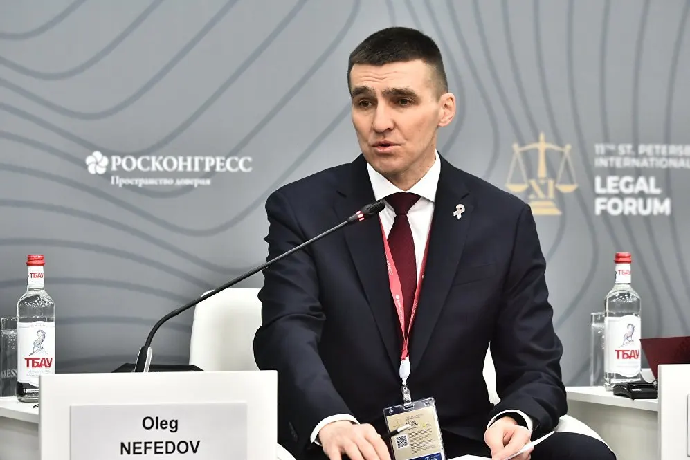 Высшая квалификационная коллегия судей 26 мая рассмотрит рекомендацию судьи Верховного Суда Олега Нефедова на должность заместителя председателя ВС — председателя коллегии по гражданским делам. Нефедов известен рядом резонансных решений об отдельных организациях.