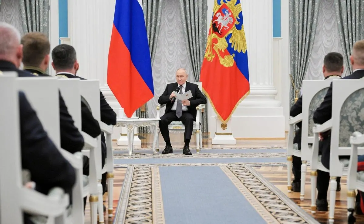 Президент назвал произошедшее террористическим ударом, обвинил киевские власти, привёл данные о погибших и раненых и поручил МИД и Минобороны подготовить реакцию.