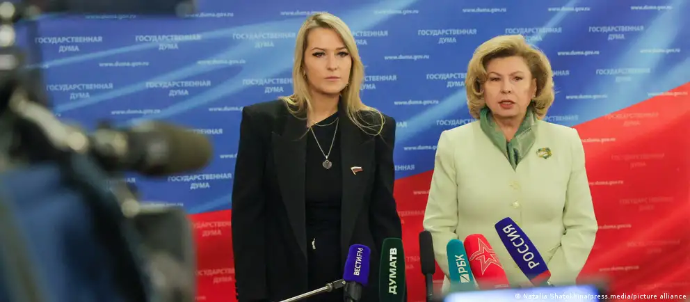 Госдума утвердила Яну Лантратову на пост уполномоченного по правам человека. Она пообещала уделять внимание участникам СВО и уязвимым слоям населения, тогда как правозащитники отнеслись к назначению с заметным скепсисом.