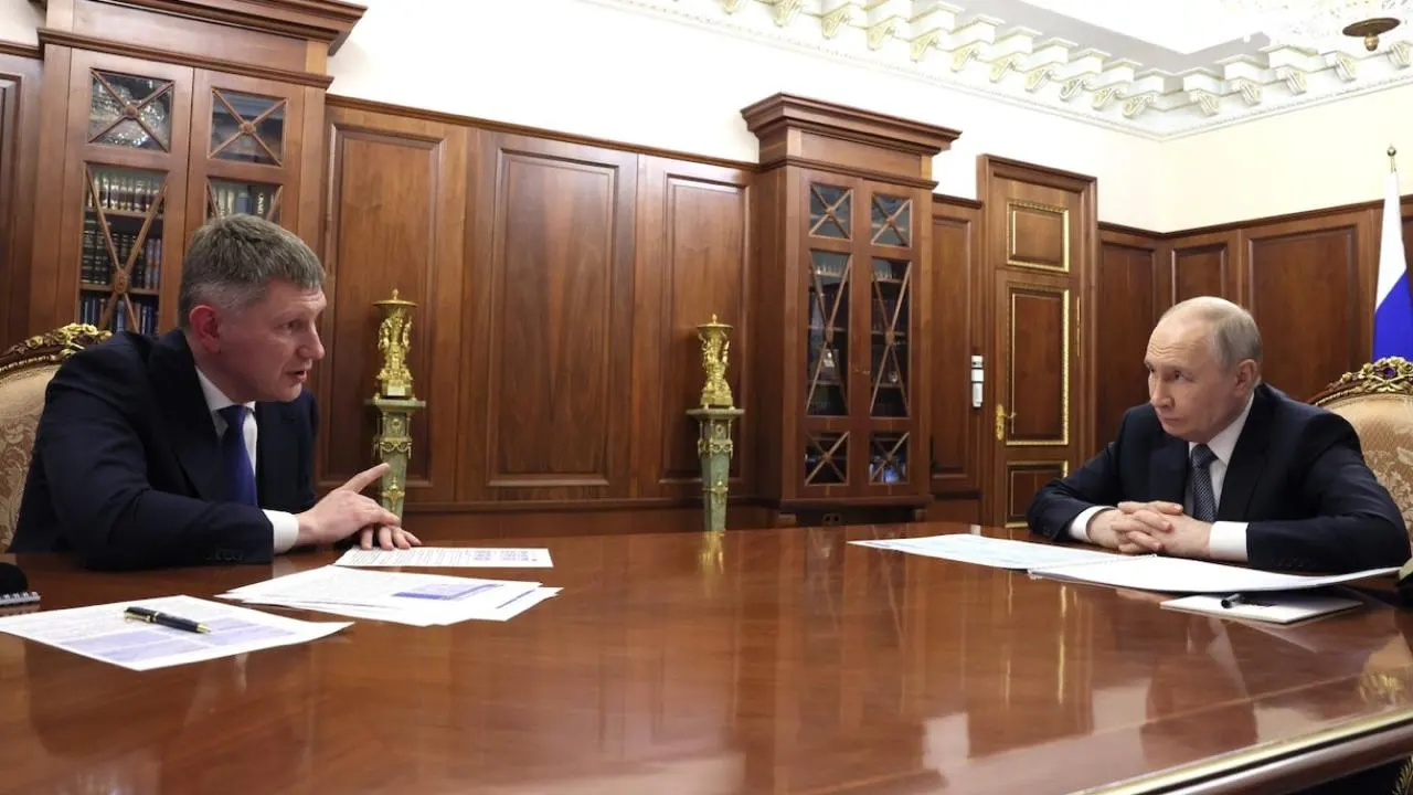 Министр экономического развития заявил президенту, что Россия сократила отставание по ВВП на душу населения и в 2025 году достигла почти 56% от уровня США, несмотря на санкции.