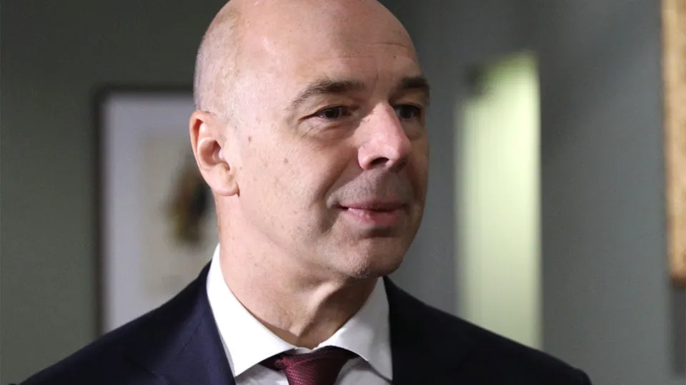 Минфин заявил, что компании топливно-энергетического комплекса должны самостоятельно закупать средства защиты; затраты можно включать в себестоимость, а правительство формирует перечень необходимого оборудования.