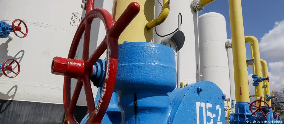 Украина не продлила контракт с «Газпромом», и с 1 января 2025 года остановлен транзит российского газа в Европу. Наиболее ощутимые последствия — в Молдове; другие страны перенастроили маршруты поставок.