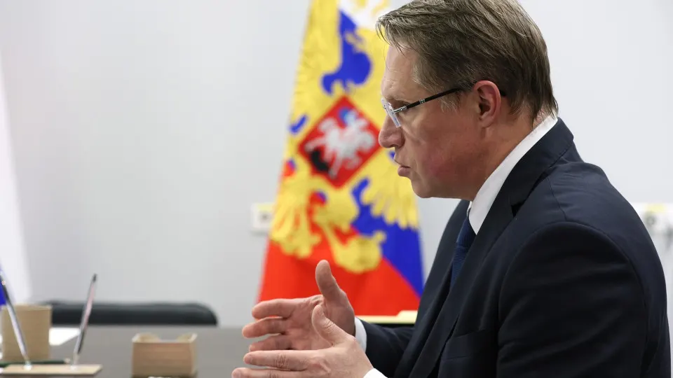 Министр здравоохранения заявил, что большинство ординаторов подготовят для конкретных медорганизаций; также приведены данные по росту приёма в медицинские программы и о законе об обязательной отработке.