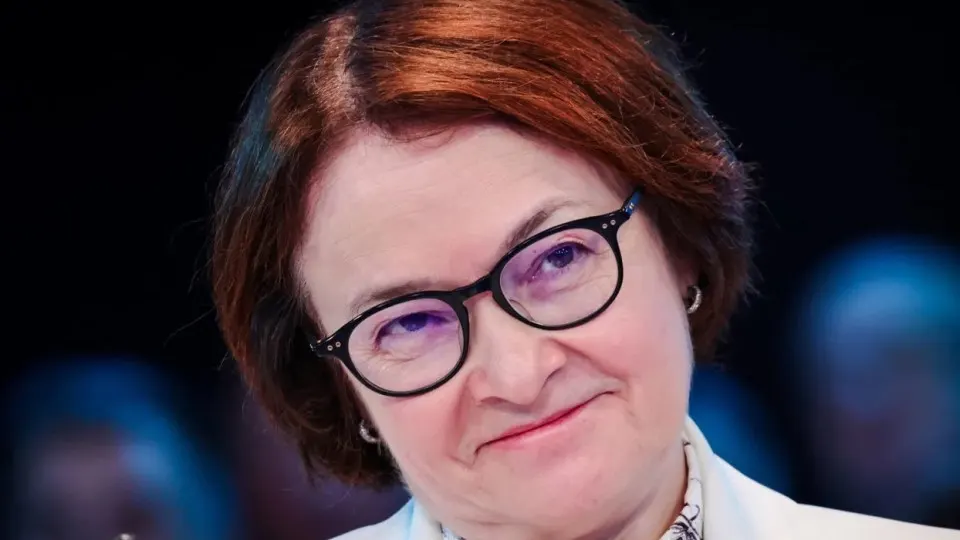 Долгое отсутствие главы Центробанка породило слухи и спекуляции. Её появление на заседании по ключевой ставке станет важным сигналом на фоне колебаний инфляции и законов, расширяющих бюджетные полномочия.