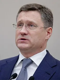 На штабе по топливному рынку принято решение продлить запрет на экспорт бензина до конца года; ограничения на дизель будут сняты только после восстановления рынка.