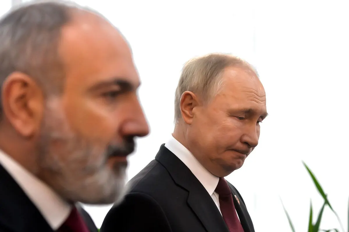 За январь–май 2026 года товарооборот между Арменией и Россией составил $2,196 млрд — это на 21,5% меньше года назад. Доля России в торговле снизилась с 35,1% до 28%; на это повлияли торговые ограничения и дипломатические трения.