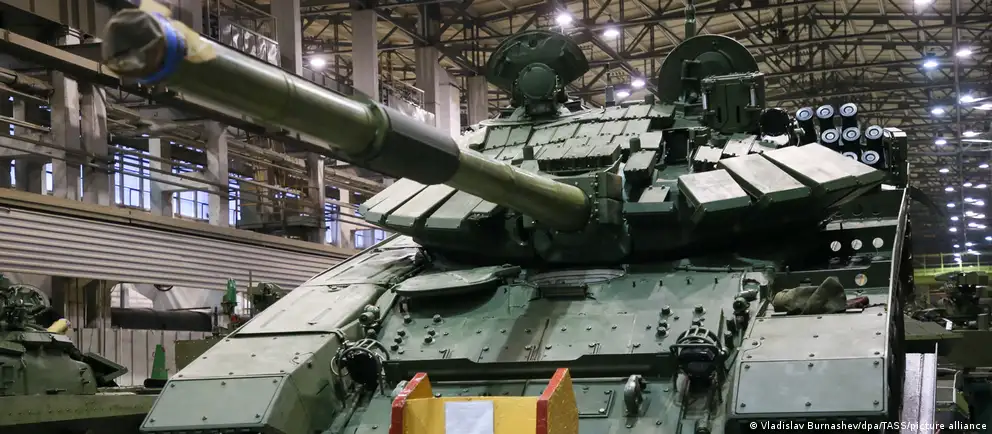 Европейские разведслужбы оценивают риск банковского кризиса в России: накопившиеся проблемы в кредитах бизнеса и населения, давление власти на банки и падение нефтегазовых доходов делают систему уязвимой, и новый пакет санкций может стать спусковым крючком.