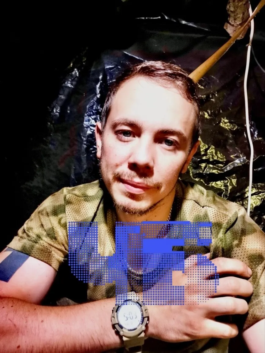 Родители солдата узнали о похоронах сына спустя время: тело тайно похоронили в Балтийске (Калининградская обл.), а закон оставляет право распоряжаться им только за супругами — отец называет происходящее «плевком со стороны государства».