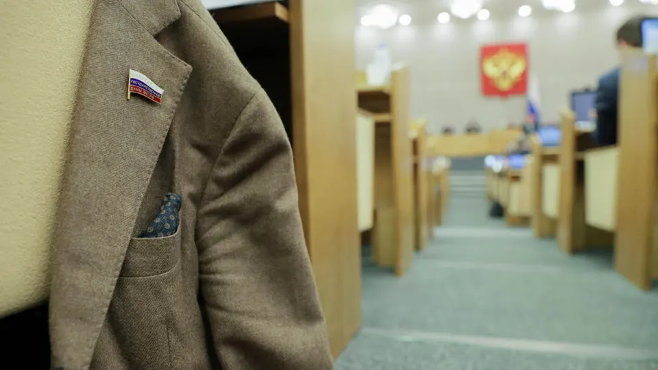 Правительство поддержало инициативу об отмене мер ответственности за несдачу или несвоевременную подачу деклараций региональными депутатами; документ потребует доработки по замечаниям министерств.