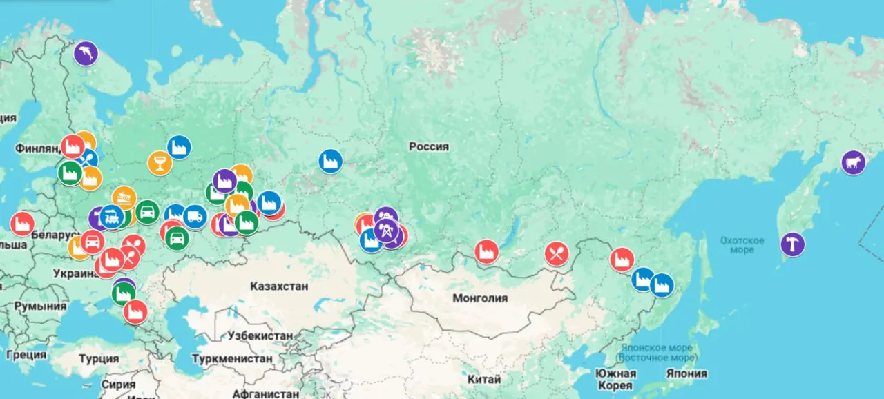 Карта отражает случаи остановки производств, массовых увольнений, задержек зарплат и других экономических сбоев с указанием предприятий, мест и годов — данные обновляются по проверенным сообщениям.