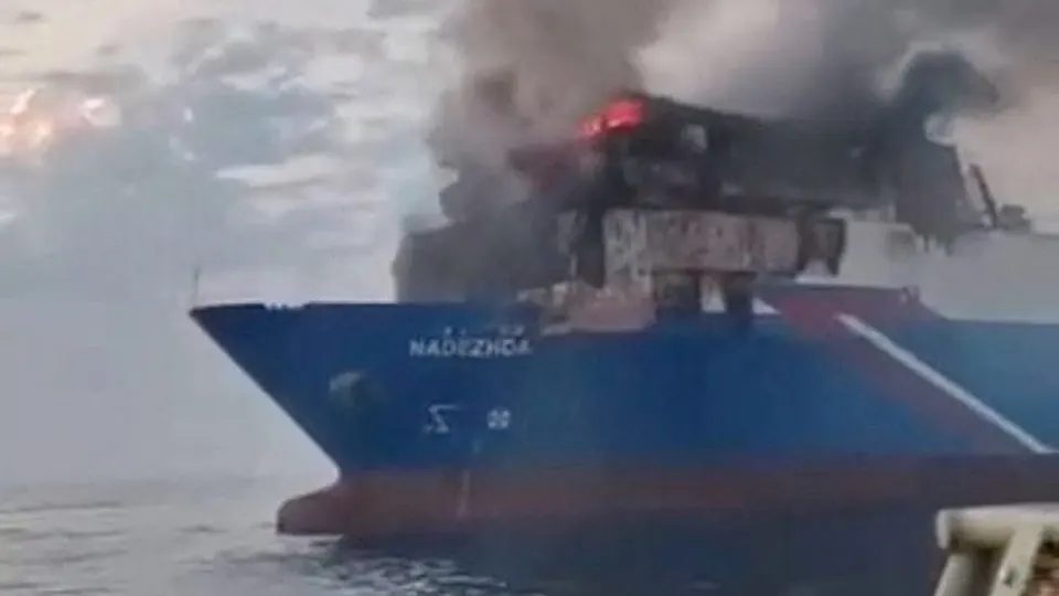Из-за атак в Черном море и ограничений ввоз через порты становится дороже и медленнее; перевозчики ищут обходные пути, что сказывается на цене и сроках поставок.