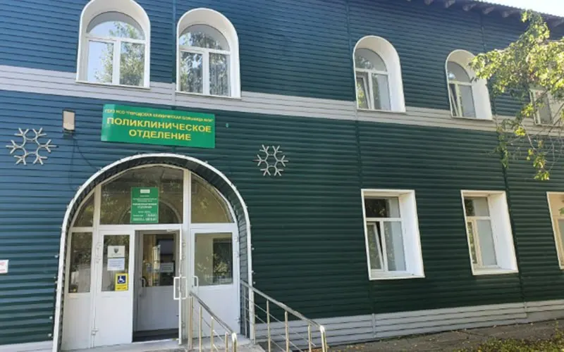 Депутат Александр Аксёненко предложил Минфинy освободить государственные медицинские учреждения от налога на недвижимость, чтобы высвободившиеся средства направлять на оборудование и ремонт.