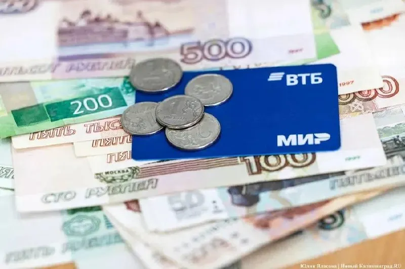 Через две недели в России стартует массовое внедрение цифрового рубля; банки заявляют о полной готовности и планируют выпуск депозитов и кредитов в новой валюте.