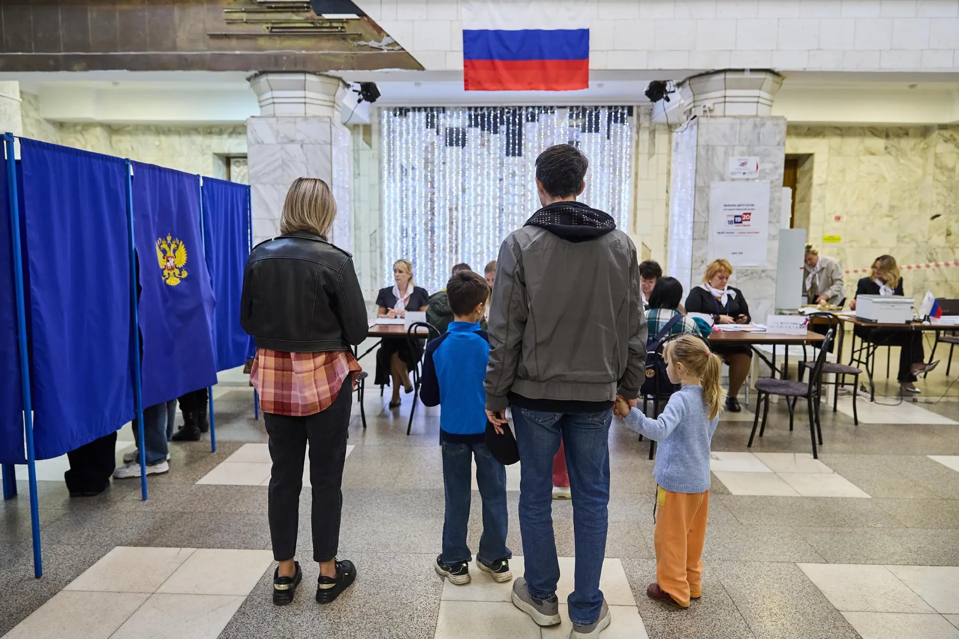 Явка по итогам третьего дня выборов оказалась выше, чем в предыдущие кампании. Подсчёт продолжается, подробности по регионам ожидаются.