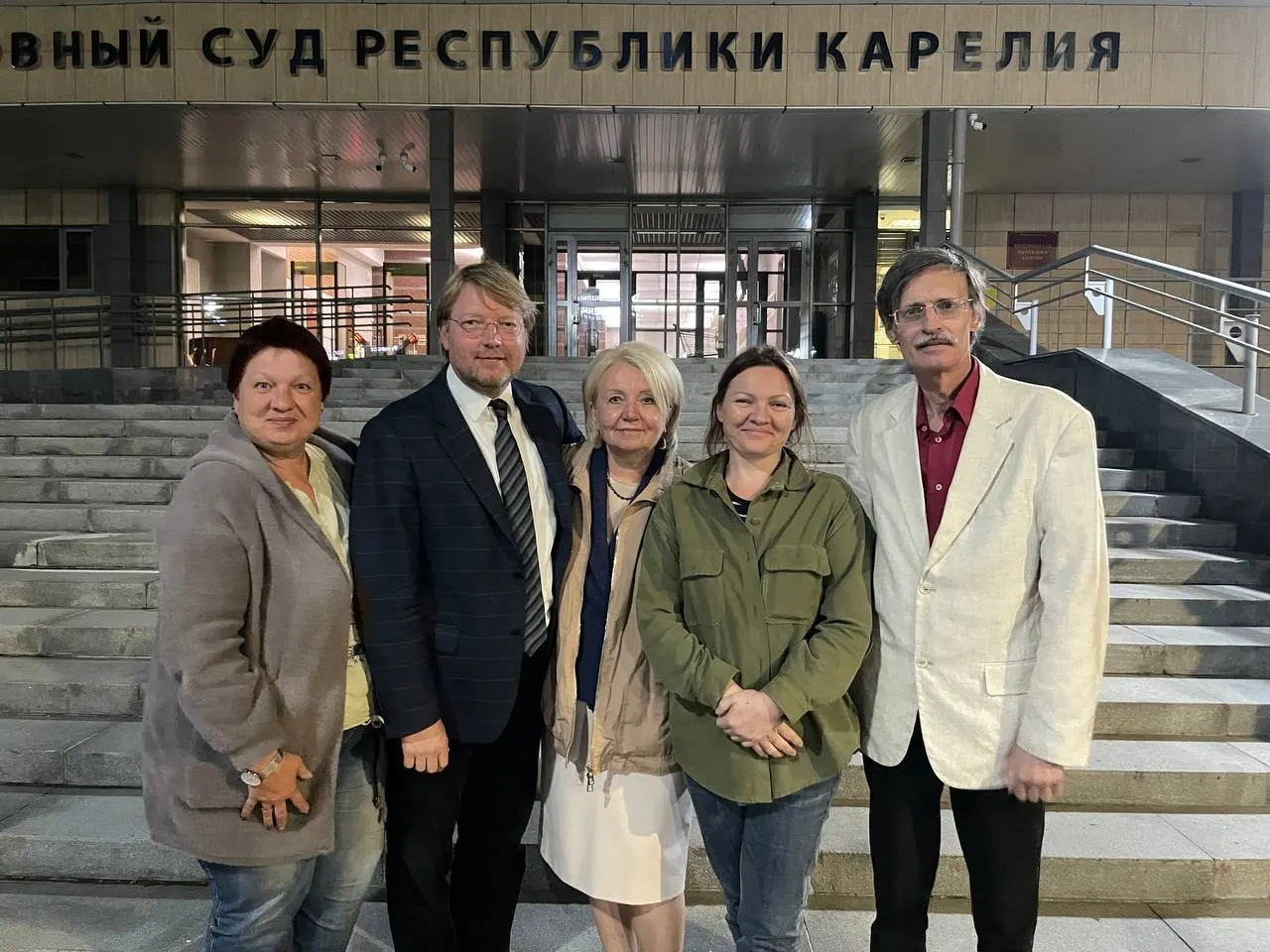 Военные события повлияли на региональные кампании: политики переходят к более осторожной риторике, списки снимают, а выборы становятся ареной для обсуждения войны и мира.